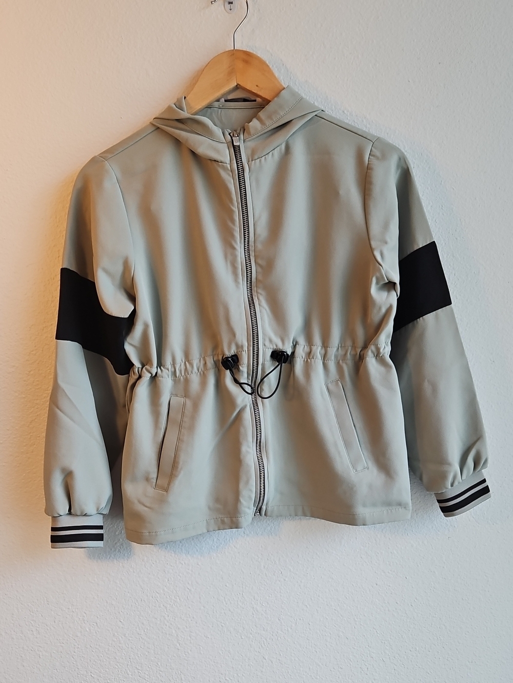 Zara Sage Green Lightweight Hooded Jacket w/ Black Sleeve Stripes Girls 11-12